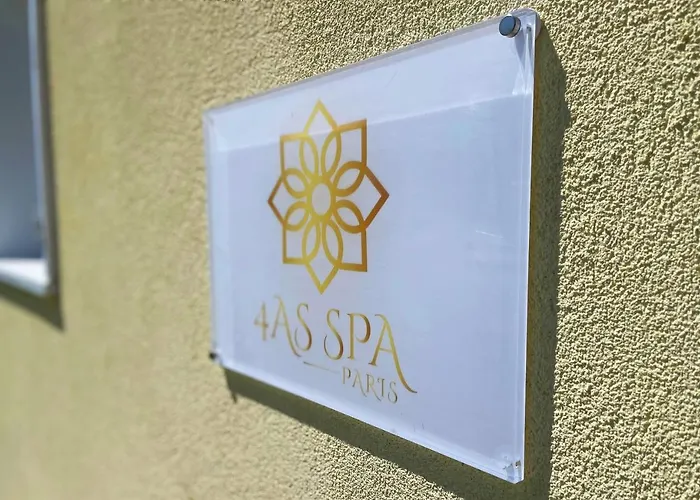 4as Paris 4*